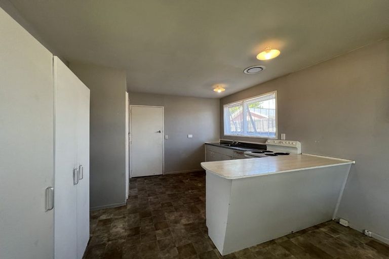 Photo of property in 8 Cob Crescent, Woolston, Christchurch, 8062