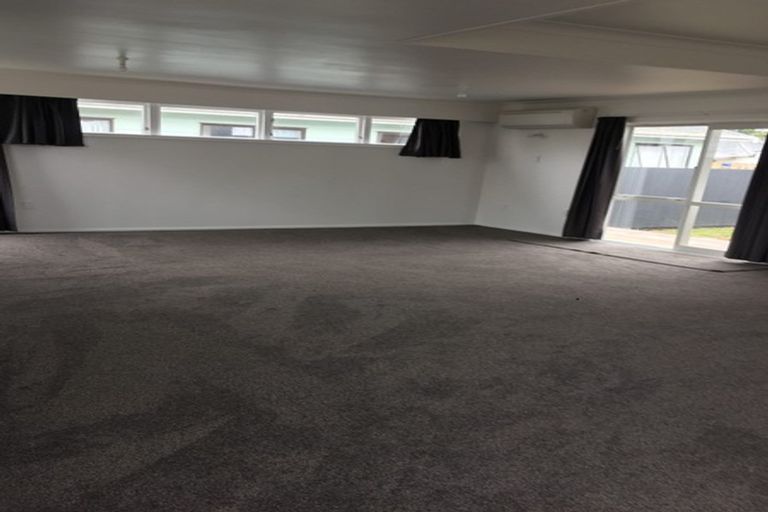 Photo of property in 16 Milson Line, Roslyn, Palmerston North, 4414