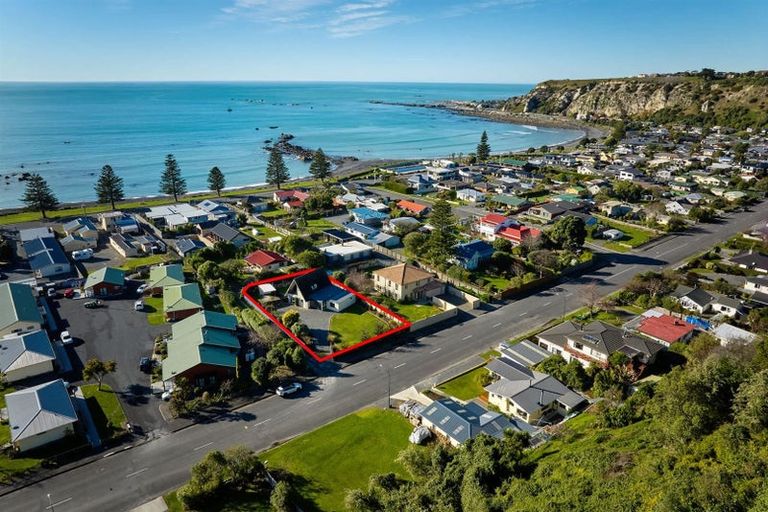 Photo of property in 103 Torquay Street, Kaikoura, 7300