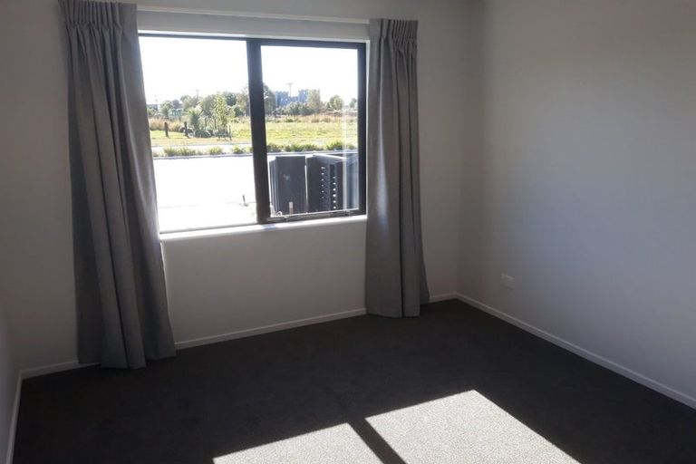 Photo of property in 31 Piripiri Place, Broomfield, Christchurch, 8042