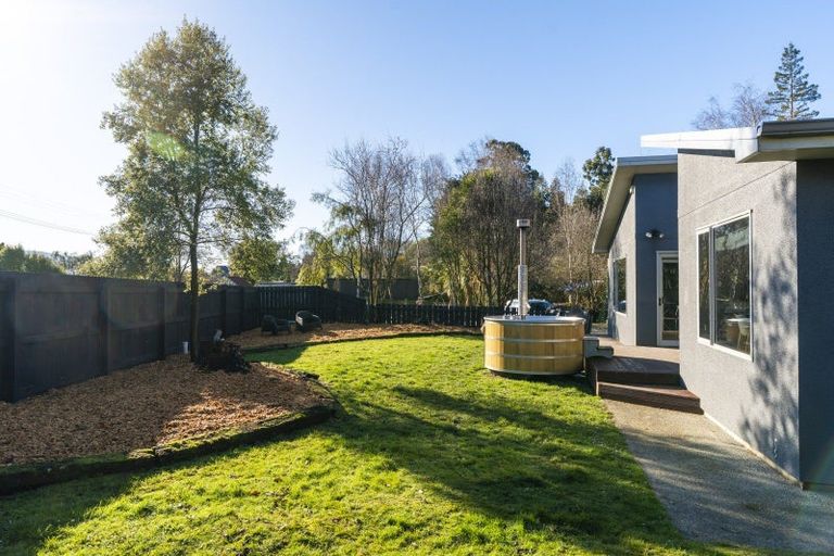 Photo of property in 3 Goodwin Street, Waihola, Milton, 9073