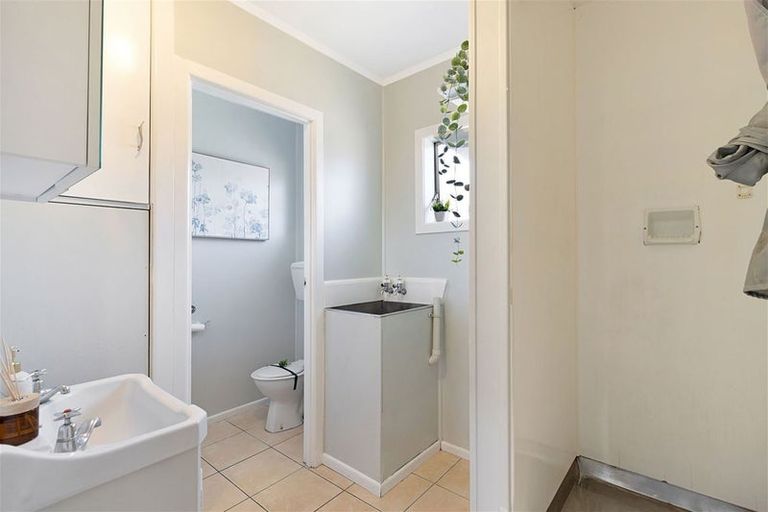 Photo of property in 5/94 Portage Road, New Lynn, Auckland, 0600