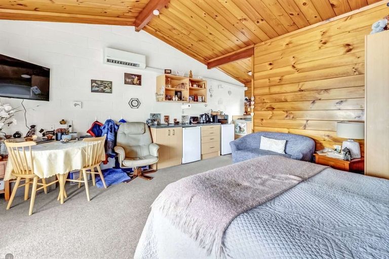 Photo of property in 219 South Road, Hawera, 4610