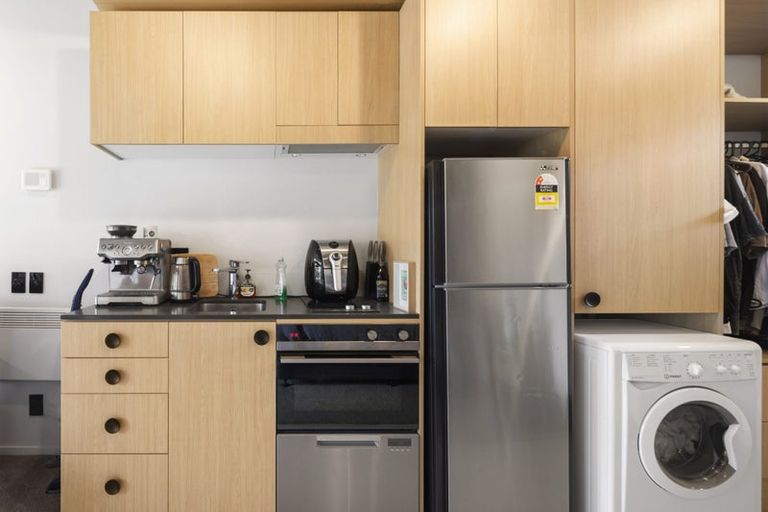 Photo of property in Vedado Apartments, 109/41u Hopper Street, Mount Cook, Wellington, 6011