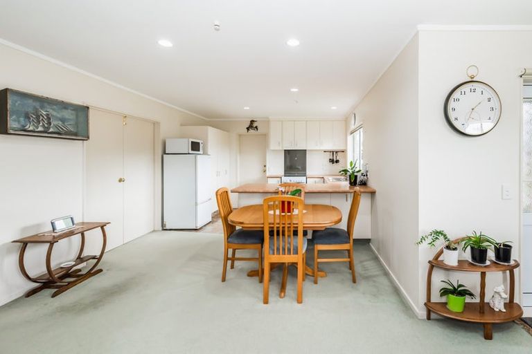 Photo of property in 17a Villa Grove, Paraparaumu, 5032