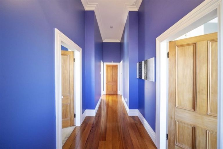 Photo of property in 24 Victoria Street, Hawera, 4610