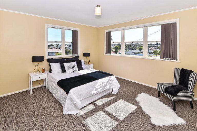 Photo of property in 1 Puriri Road, Manurewa, Auckland, 2102