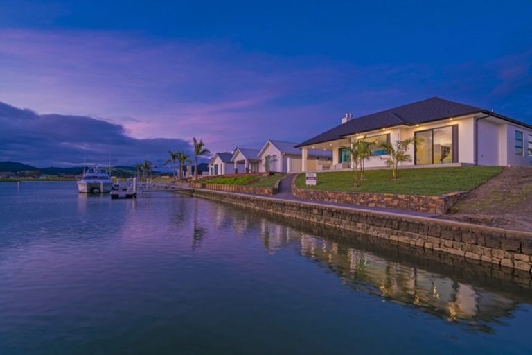 Photo of property in 73 Leeward Drive, Whitianga, 3510