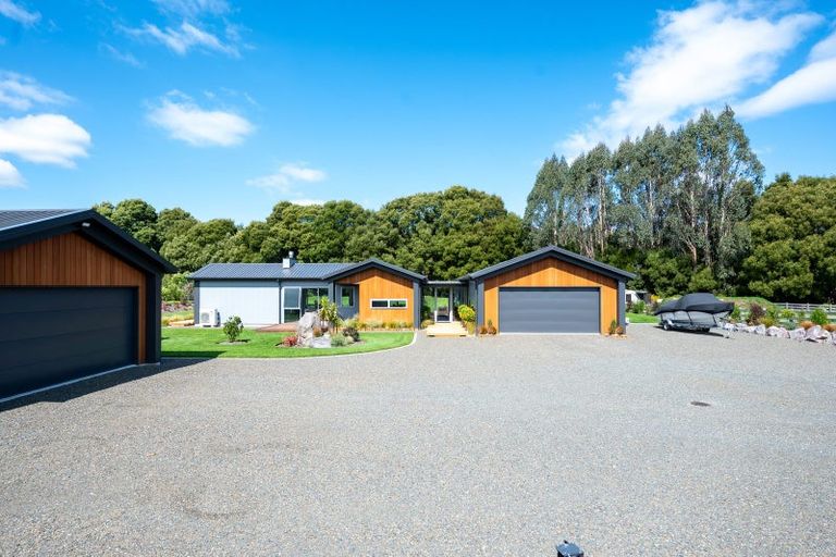 Photo of property in 20 Lancewood Way, Kinloch, Taupo, 3377