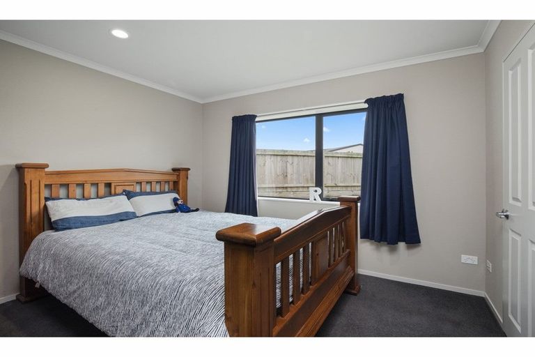 Photo of property in 7 Thornlea Grove, Waiuku, 2123