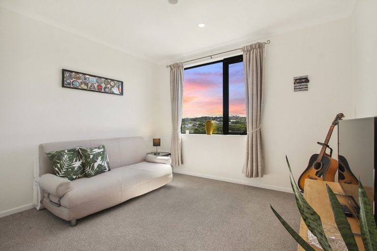Photo of property in 8/1 Coral Tree Avenue, Wiri, Auckland, 2104