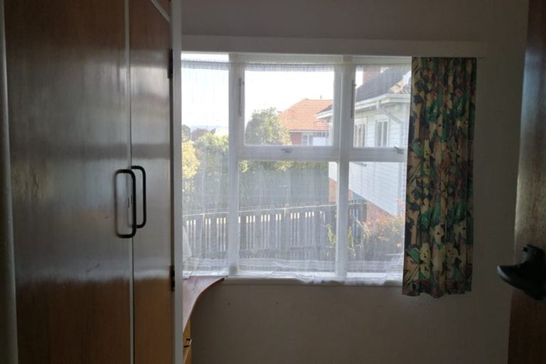 Photo of property in 25 Williamson Avenue, Belmont, Auckland, 0622