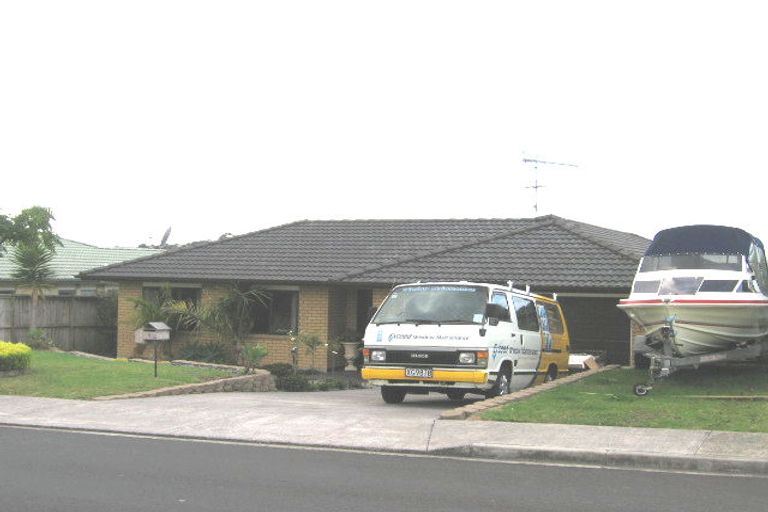 Photo of property in 5 Jadewynn Drive, Massey, Auckland, 0614