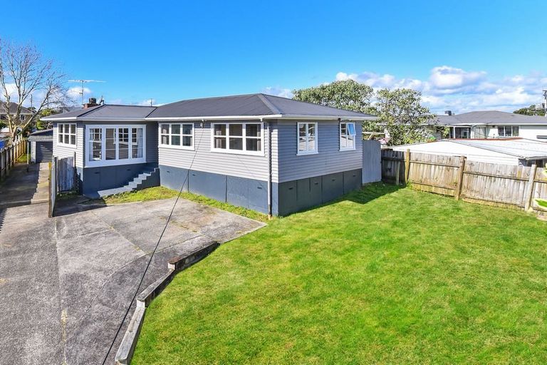 Photo of property in 1 Puriri Road, Manurewa, Auckland, 2102