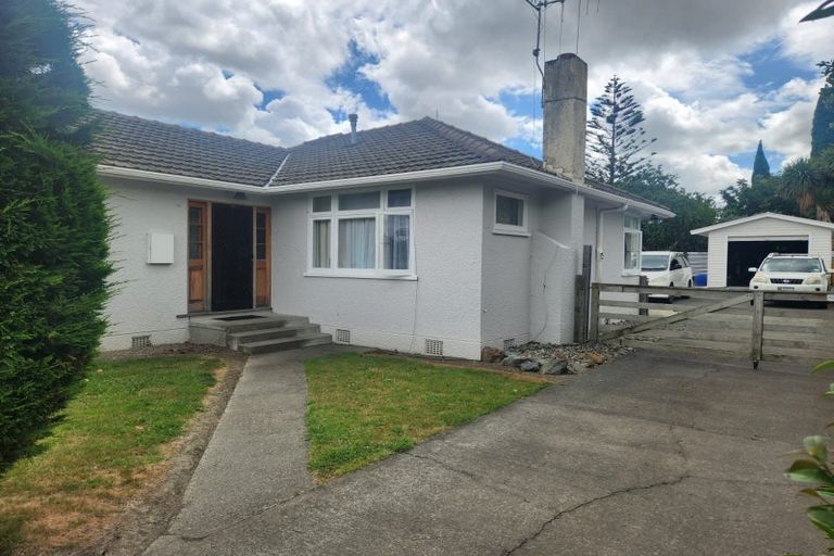 Photo of property in 11 East Street, Terrace End, Palmerston North, 4410