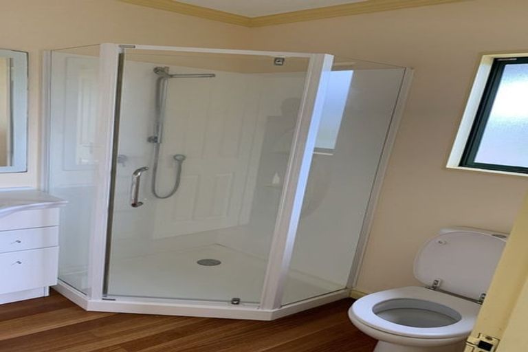 Photo of property in 26 Tattenhall Grove, Churton Park, Wellington, 6037