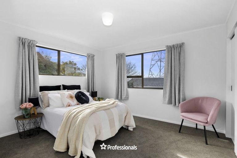 Photo of property in 14 Matuhi Street, Tirohanga, Lower Hutt, 5010