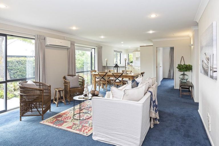 Photo of property in 57 Main Road, Redcliffs, Christchurch, 8081