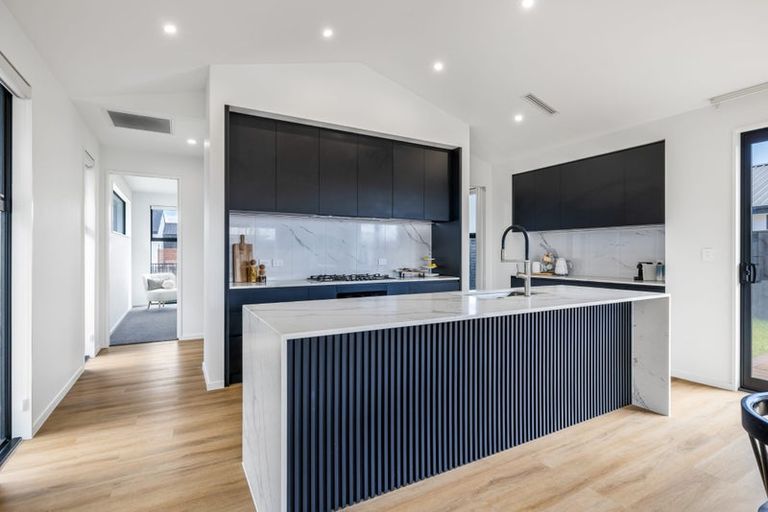 Photo of property in 10 Crosado Place, Rolleston, 7614