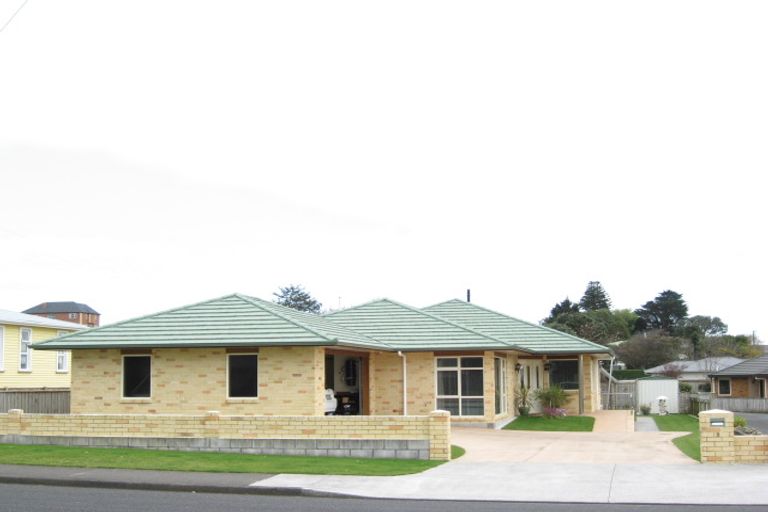 Photo of property in 9 Murray Street, Bell Block, New Plymouth, 4312