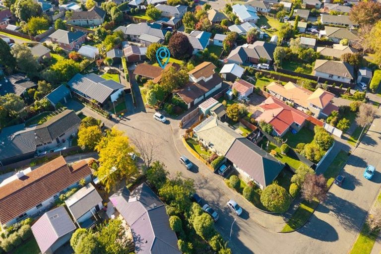 Photo of property in 6 Walden Place, Bryndwr, Christchurch, 8053