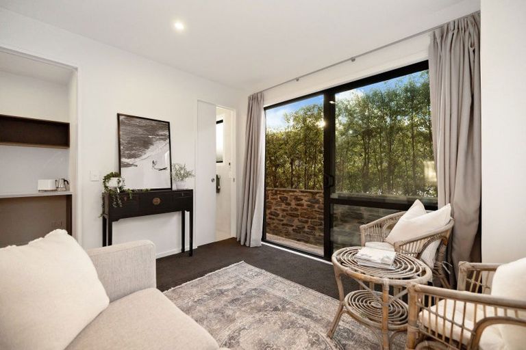 Photo of property in 13 Falconer Rise, Jacks Point, Queenstown, 9371