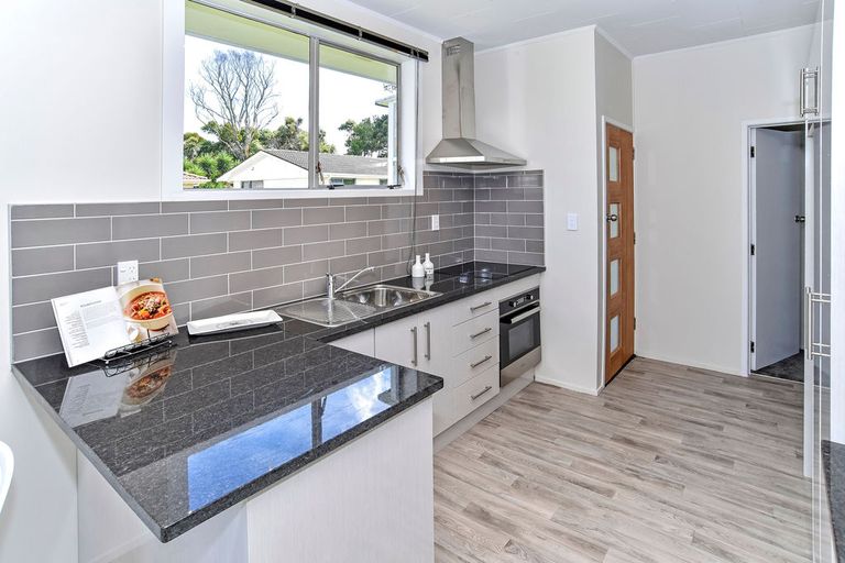 Photo of property in 64 Henwood Road, Mangere East, Auckland, 2024