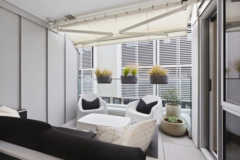 Photo of property in 2/19 Victoria Road, Mount Maunganui, 3116