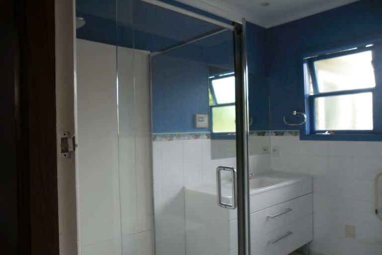 Photo of property in 2-4 Walton Avenue, Waikanae, 5036