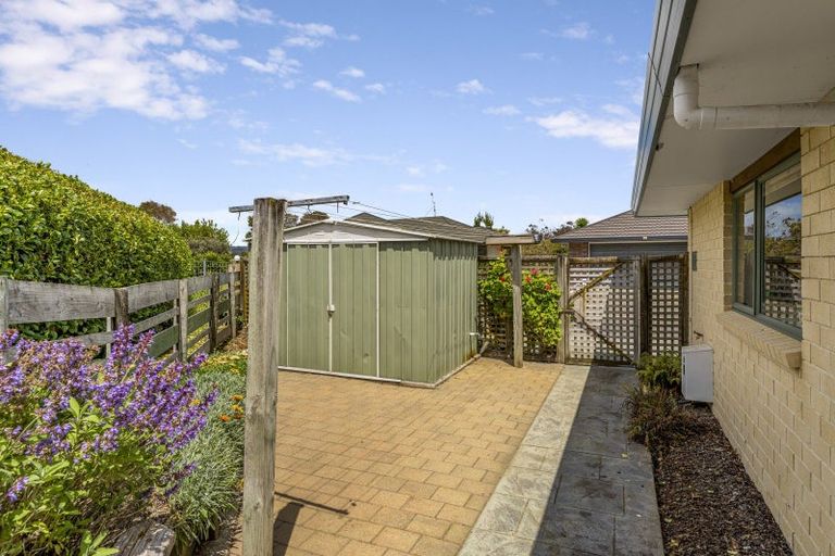 Photo of property in 9 Leigh Place, Paraparaumu Beach, Paraparaumu, 5032