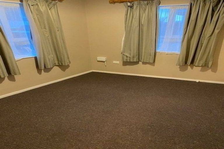 Photo of property in 10a Whenua View, Titahi Bay, Porirua, 5022