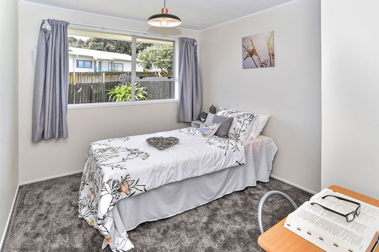 Photo of property in 64 Henwood Road, Mangere East, Auckland, 2024