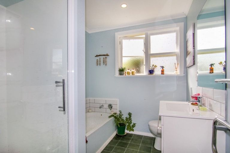 Photo of property in 23 Colvin Street, Westport, 7825