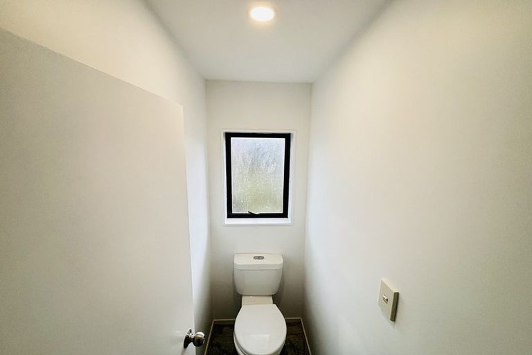 Photo of property in 21 Robertson Road, Favona, Auckland, 2024