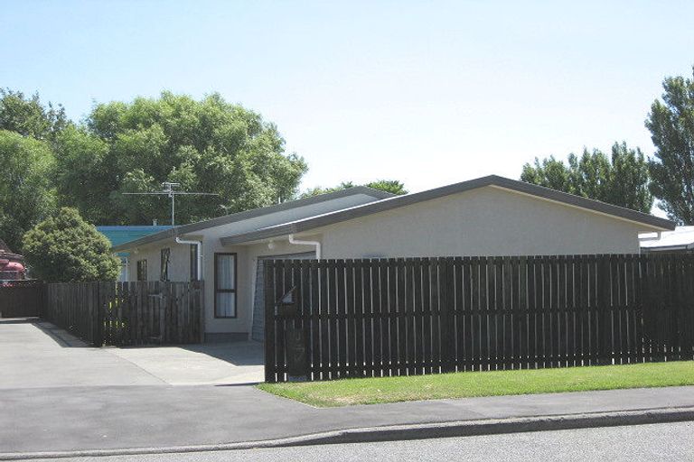 Photo of property in 11 Sylvia Street, Parklands, Christchurch, 8083