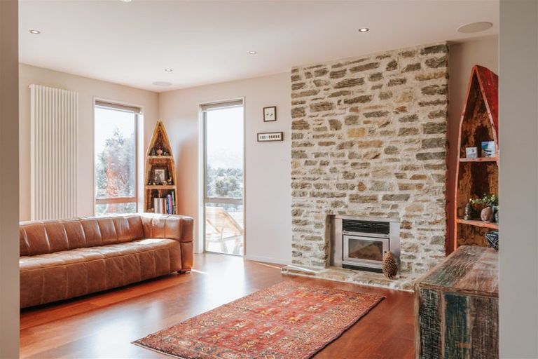 Photo of property in 9 Diamond Lane, Wanaka, 9305