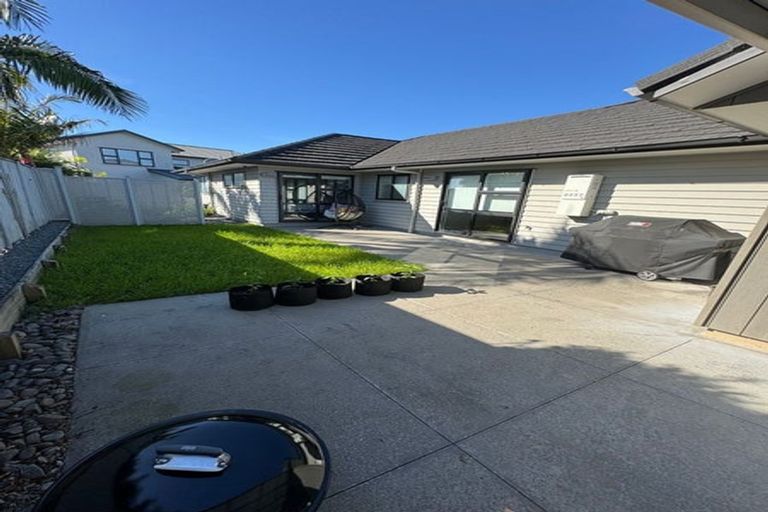 Photo of property in 29 Kuhanui Drive, Karaka, Papakura, 2113
