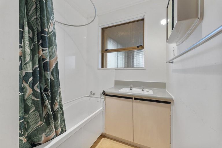 Photo of property in 1/128 Albert Street, Terrace End, Palmerston North, 4410