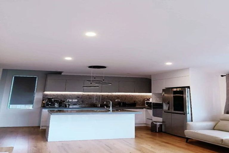 Photo of property in 65d Sunrise Avenue, Murrays Bay, Auckland, 0630