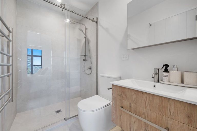 Photo of property in 39 Fencible Drive, Howick, Auckland, 2014