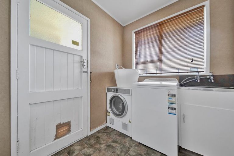 Photo of property in 23 Pacey Avenue, Hawera, 4610