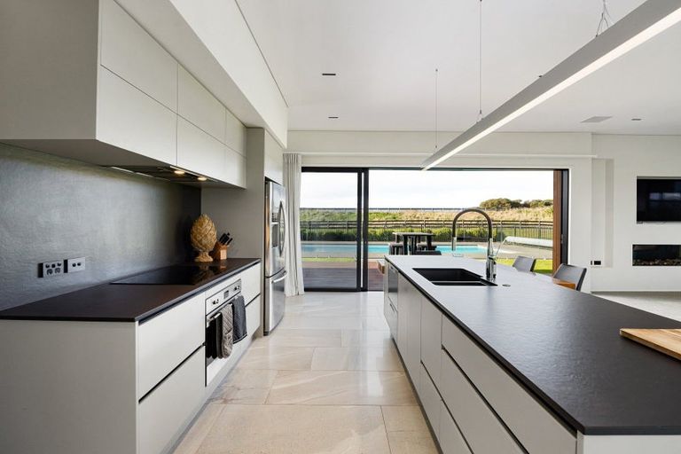 Photo of property in 17 Piriti Lane, Horsham Downs, Hamilton, 3281
