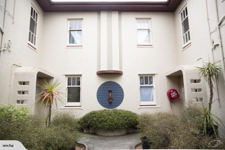 Photo of property in Zena Court, 11f6 Dufferin Street, Mount Victoria, Wellington, 6021