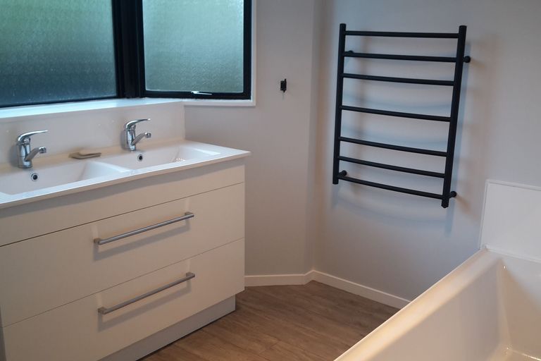 Photo of property in 74 Harrisville Road, Tuakau, 2121