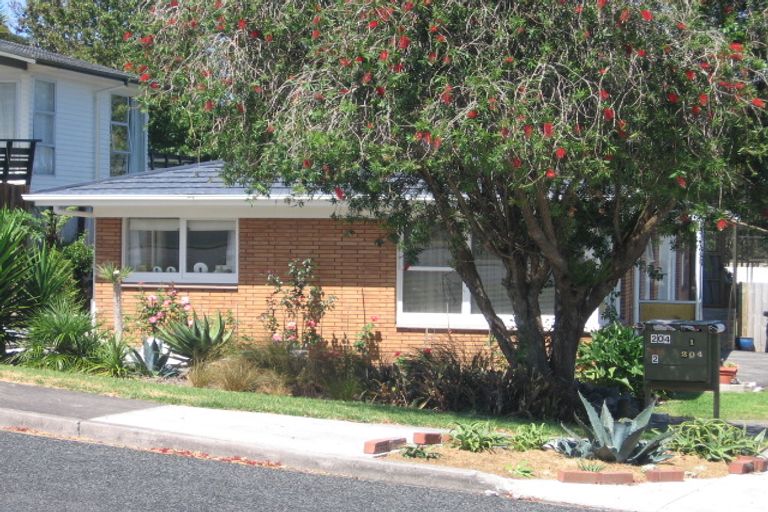 Photo of property in 2/204 Manuka Road, Bayview, Auckland, 0629