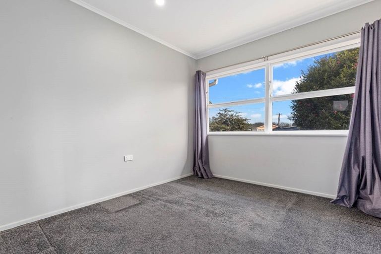 Photo of property in 26 Eddowes Street, Manurewa, Auckland, 2102