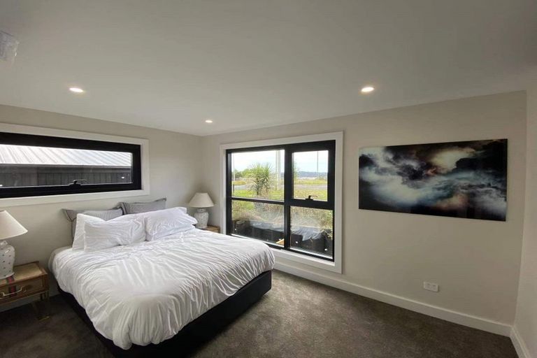 Photo of property in 19 Kea Road, Silverdale, 0932