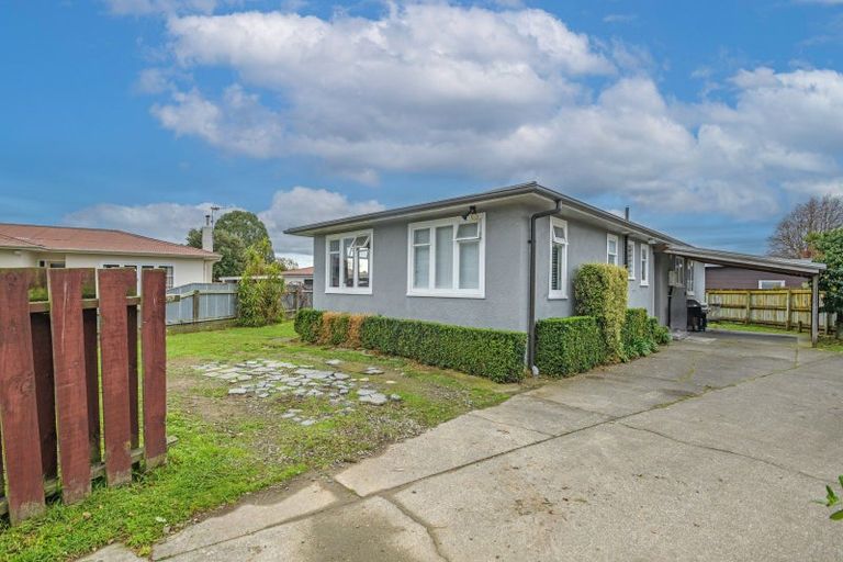 Photo of property in 12 Moray Place, Highbury, Palmerston North, 4412