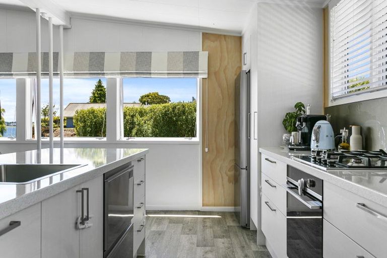 Photo of property in 51 Rainbow Drive, Rainbow Point, Taupo, 3330