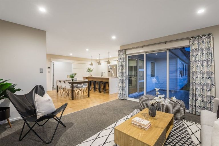 Photo of property in 7 Leadline Place, Whitby, Porirua, 5024